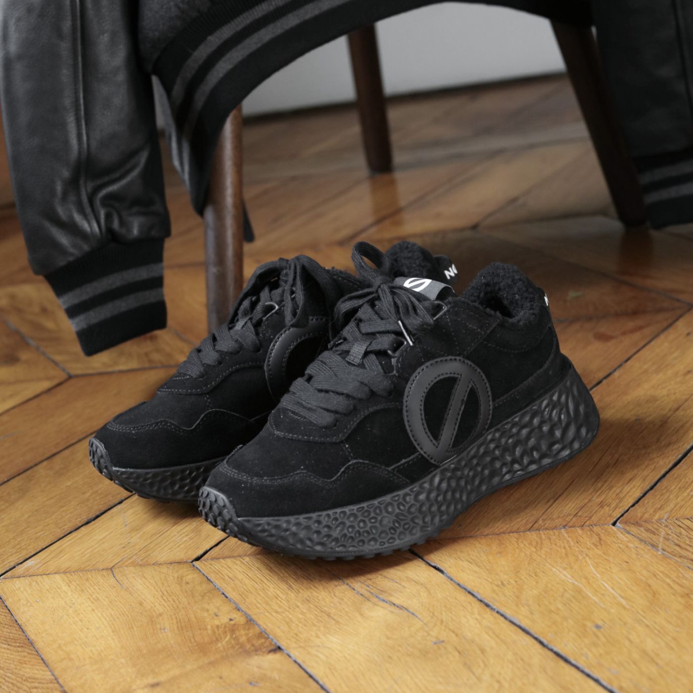 CARTER JOGGER W  -  SUEDE/COCOON  - NERO